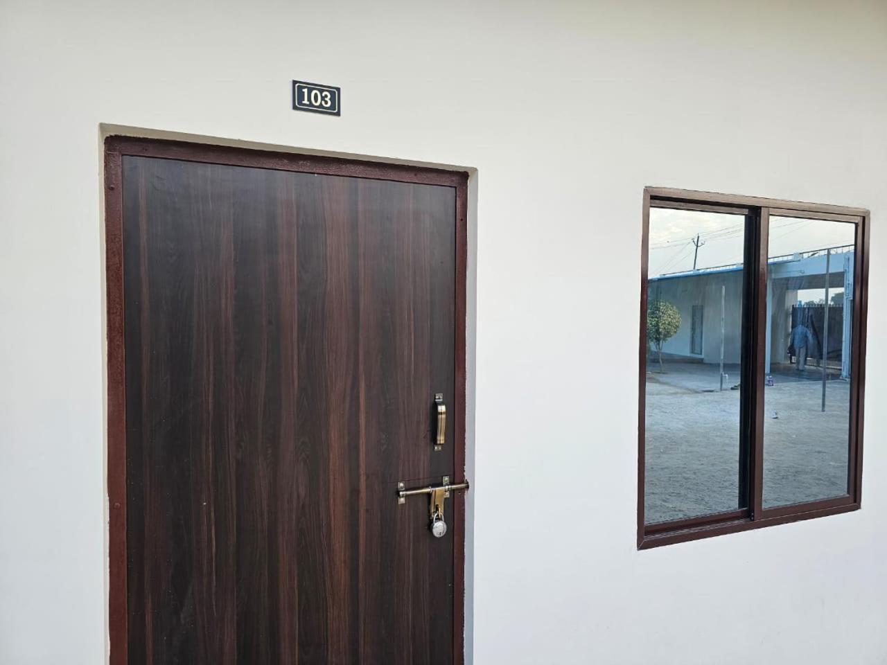 Govind Resort Mathura Zewnętrze zdjęcie